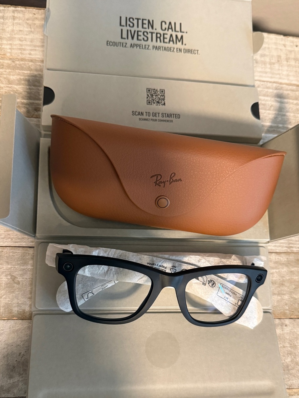 Refurbish Ray-Ban Meta 
Matte Black - Graph green   P12/25. E 07/28 NEW OPEN BOX